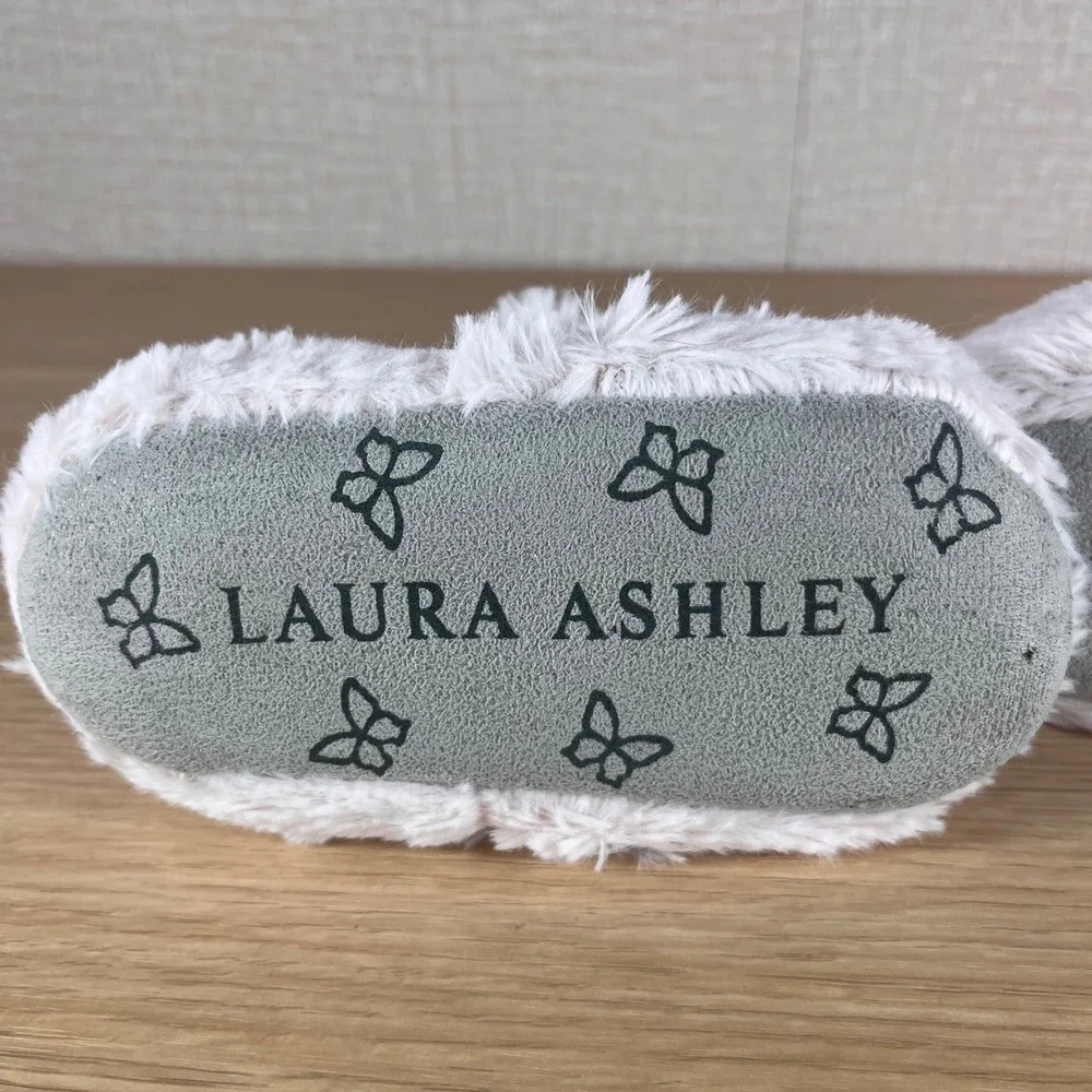 Laura Ashley Kids Pink Faux Fur Bunny Slippers Size L 9/10 Rabbit House Shoes